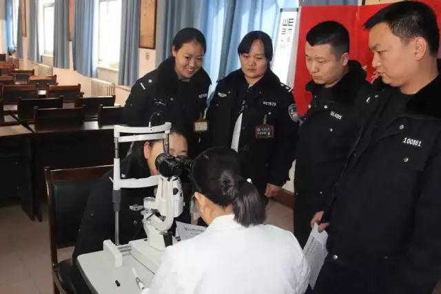 關(guān)愛民警視力健康，普瑞眼科走進(jìn)鄭州交巡警一大隊(duì)