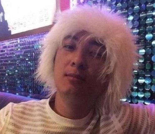 網(wǎng)曝鹿晗韓庚吳亦凡舊照！全能愛(ài)豆誰(shuí)更辣眼？