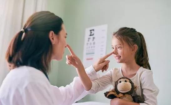父母是近視眼，孩子一定會(huì)近視嗎？